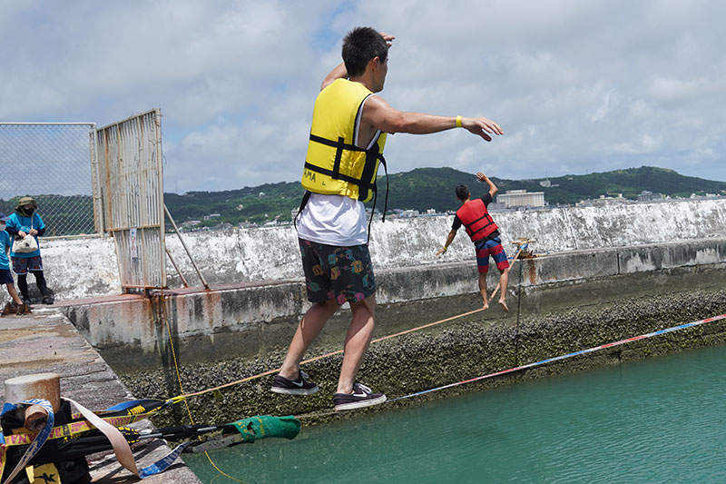 県内初の海上スラックラインを視察（2022/06/26）