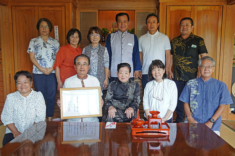 健康長寿をお祝い。カジマヤー慶祝訪問（2022/09/29）