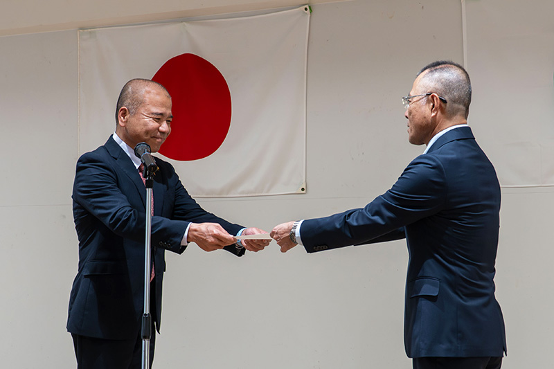市政を支えた職員へ感謝。退職職員辞令交付式（2026/03/31）