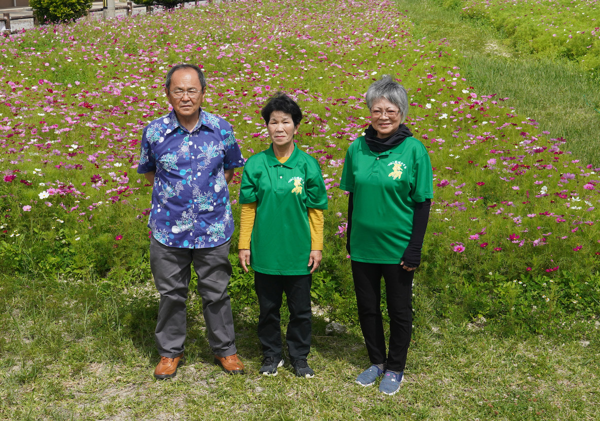 ハッピー公園にコスモス満開。つはこ花咲かす会が花植え（2022/04/11）