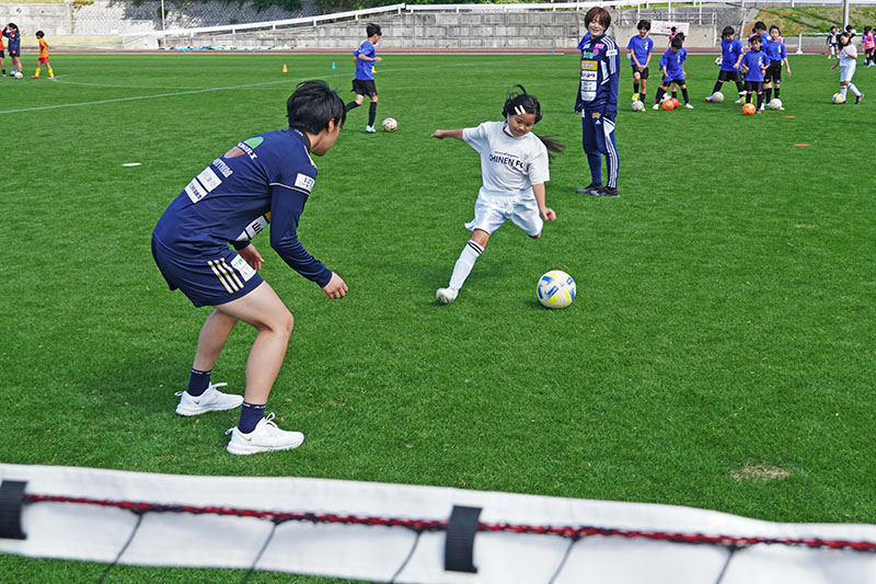 FCふじざくら山梨がサッカー教室を開催（2023/02/18）