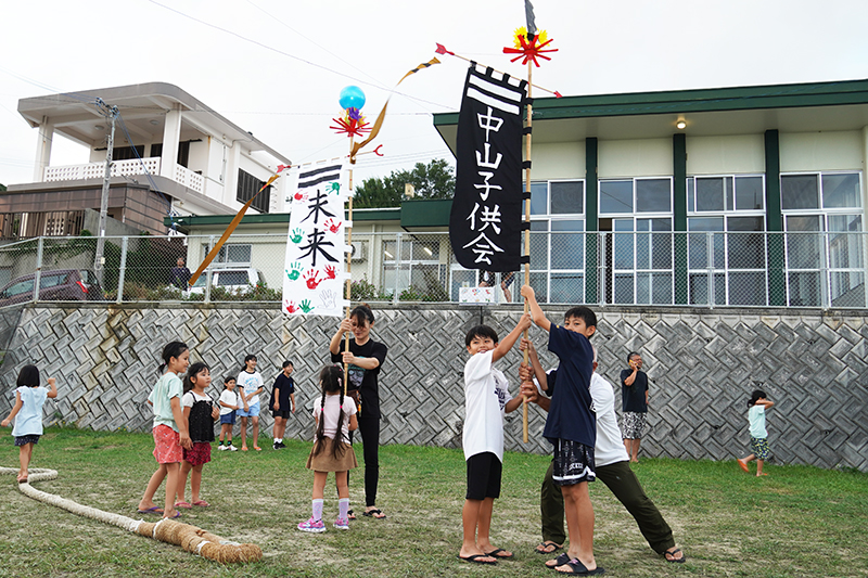 子ども旗頭も初お目見え　中山区で綱曳き（2024/07/28）