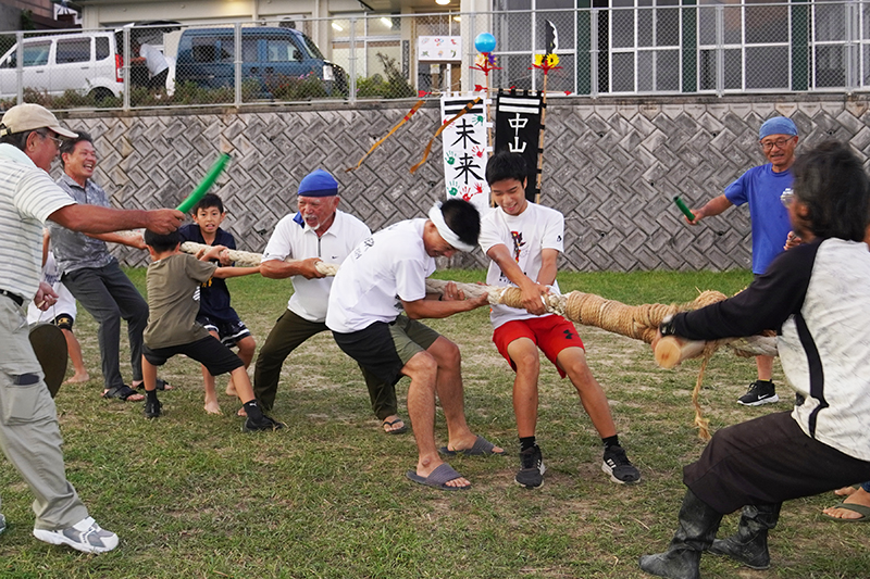 子ども旗頭も初お目見え　中山区で綱曳き（2024/07/28）