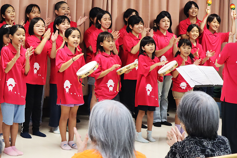 ジュニアコーラスが福祉施設でミニコンサート♪夏季合宿の成果を披露（2024/08/07〜08/08）