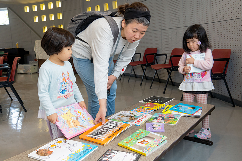 温もりにふれる「本の輪 子どもの環」開催（2025/02/16）