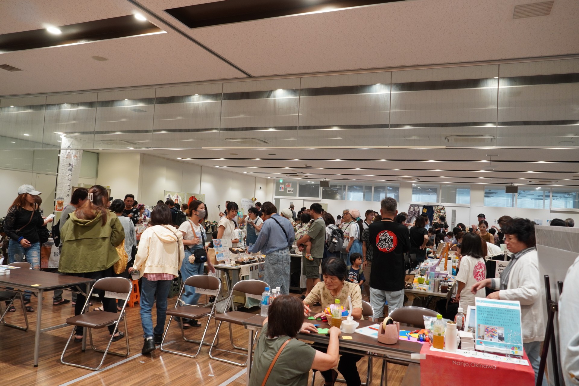 マルシェで賑わう会場