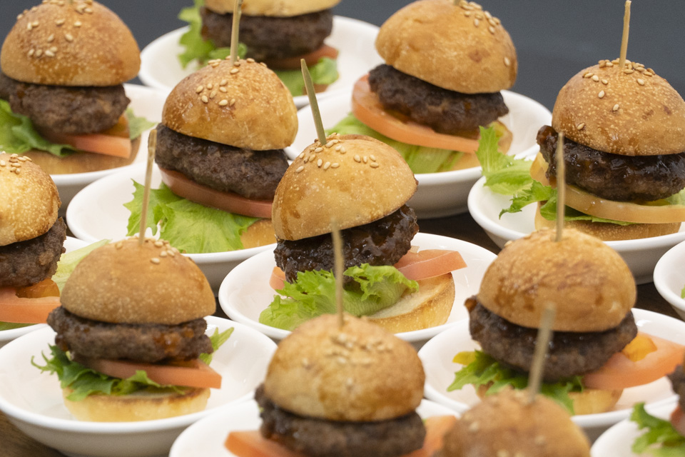 なんじょう和牛の「ミニハンバーガー」