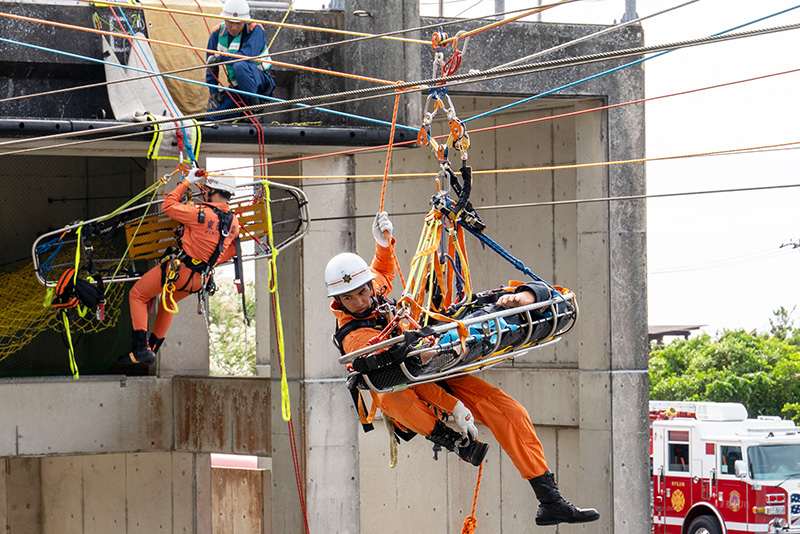 救助技術の向上と連携強化を目指して　島尻消防救助合同訓練を実施（2025/11/26）