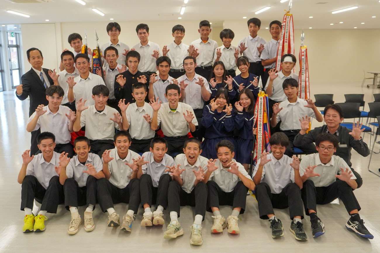 玉城中学校のみなさん