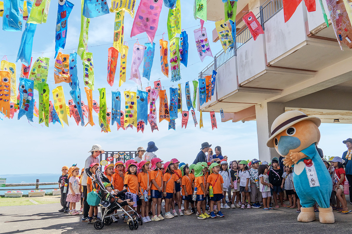 空に映える 園児手作りのこいのぼり（2026/04/27）