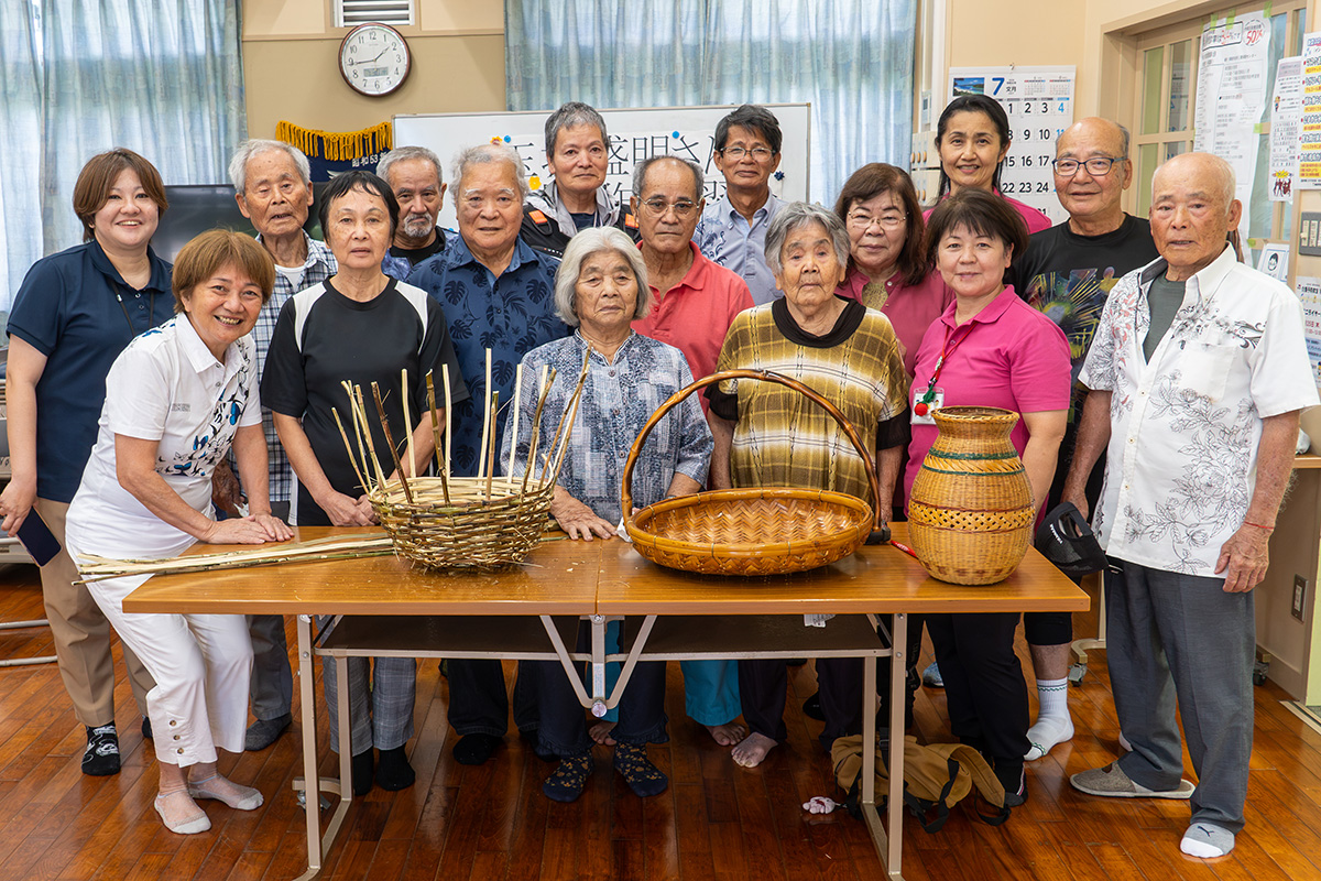 手編みの技を次世代へ。90歳の玉城盛明さんがトウツルモドキ家具作り講習会 （2026/07/30）